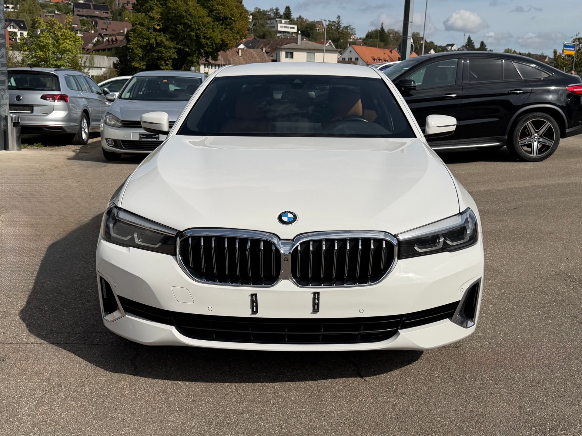 BMW 520d xDrive 48V Luxury Line Steptronic-image-1