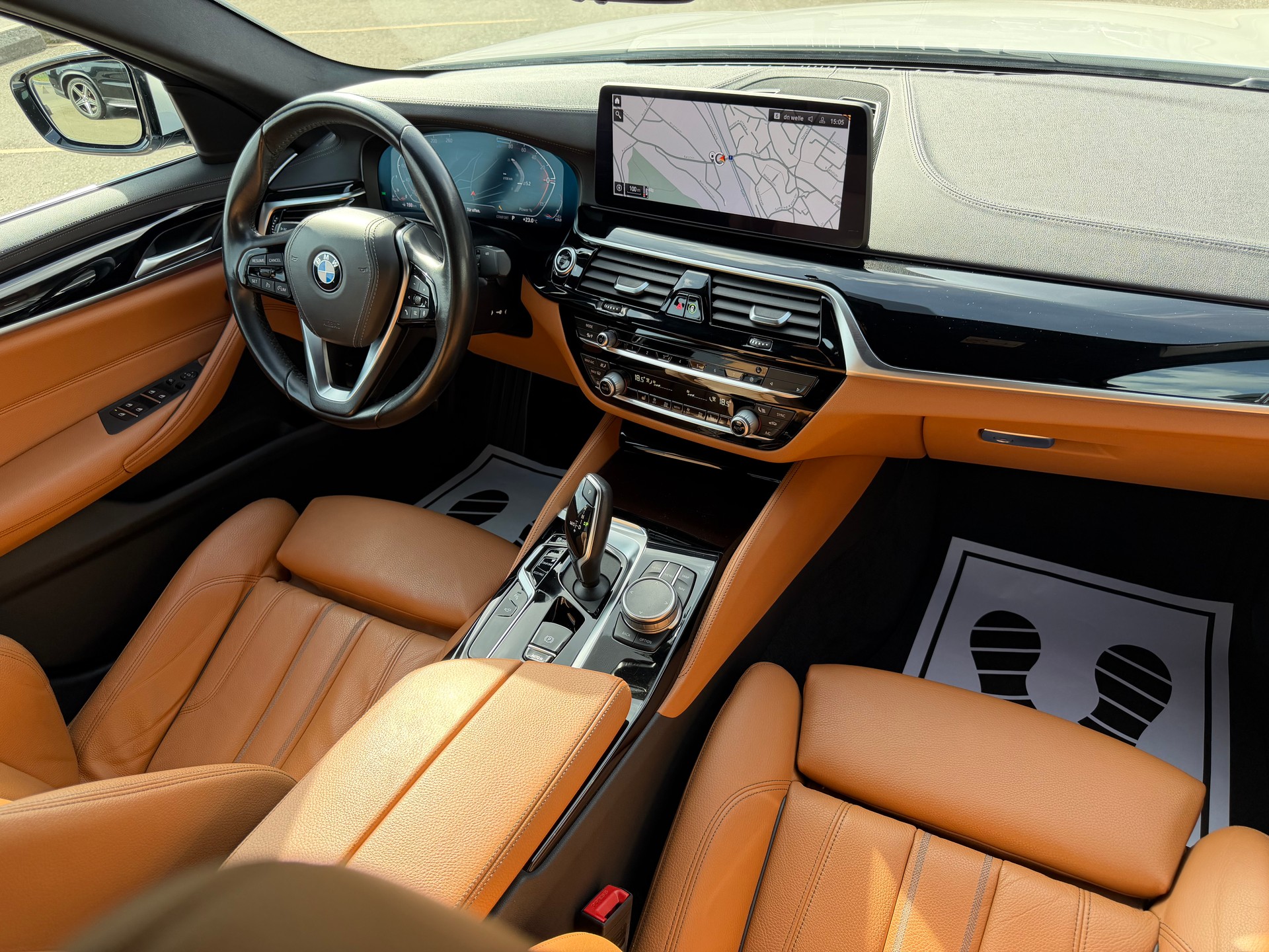 BMW 520d xDrive 48V Luxury Line Steptronic-image-11