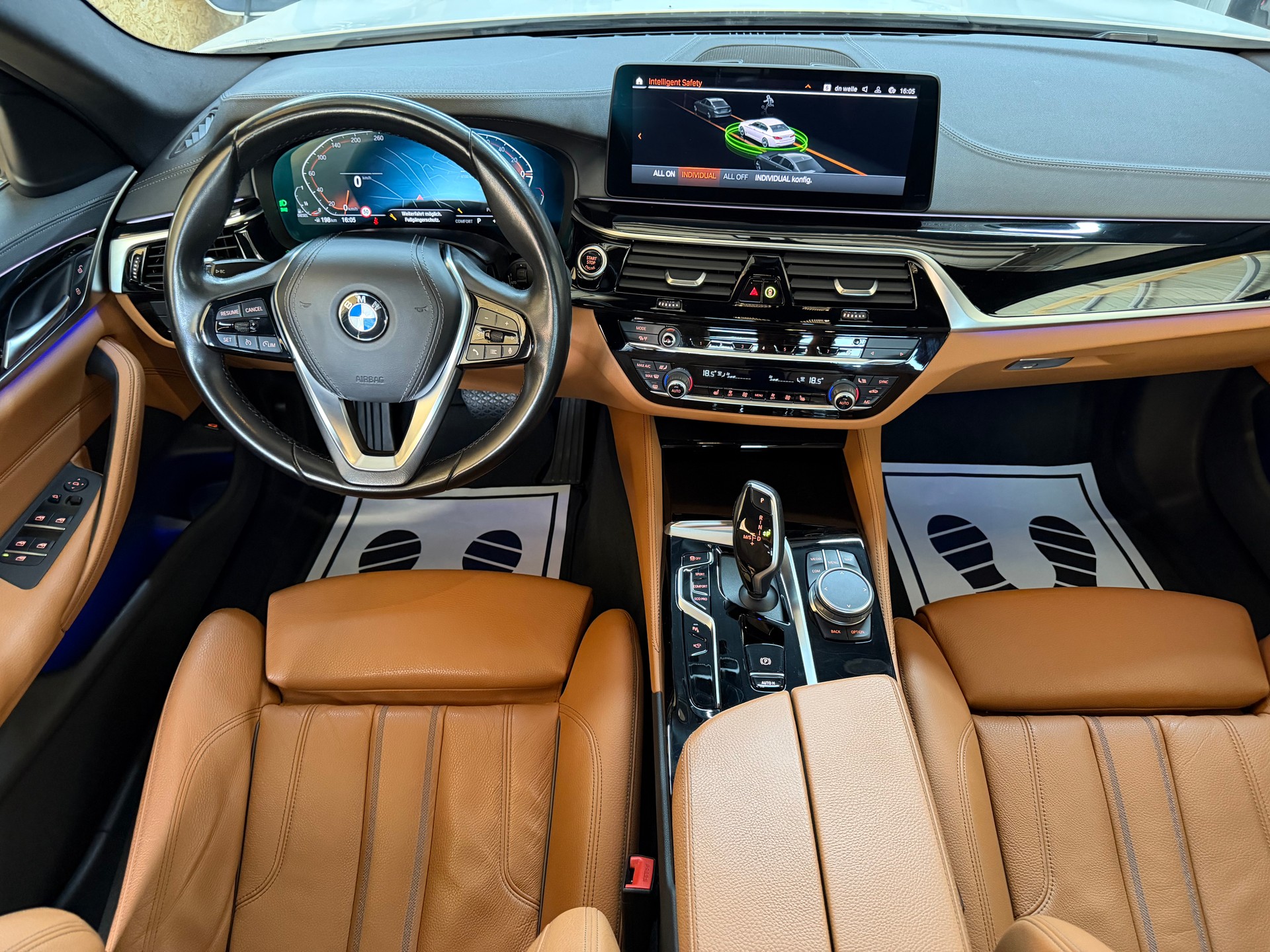BMW 520d xDrive 48V Luxury Line Steptronic-image-10