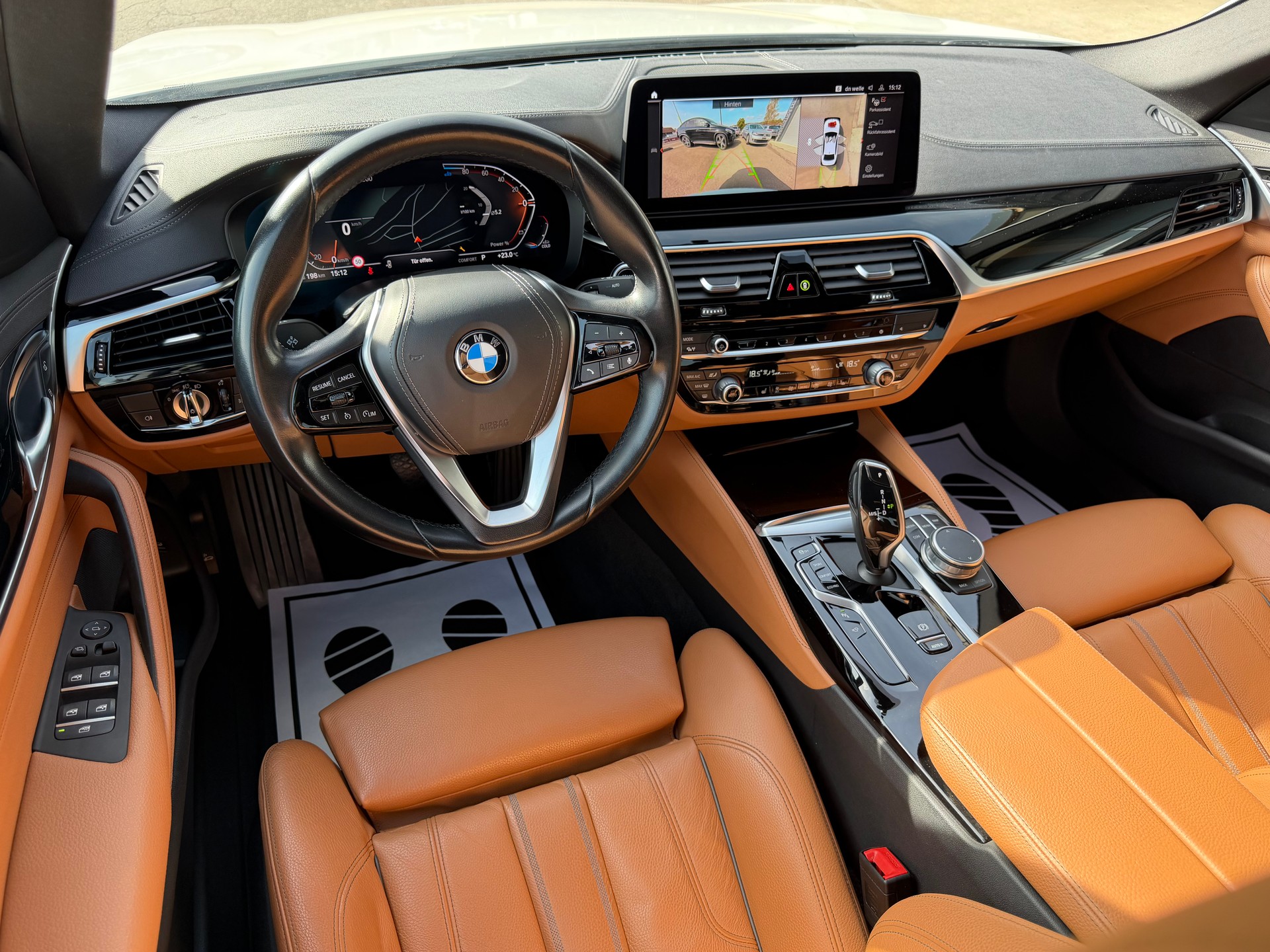 BMW 520d xDrive 48V Luxury Line Steptronic-image-12