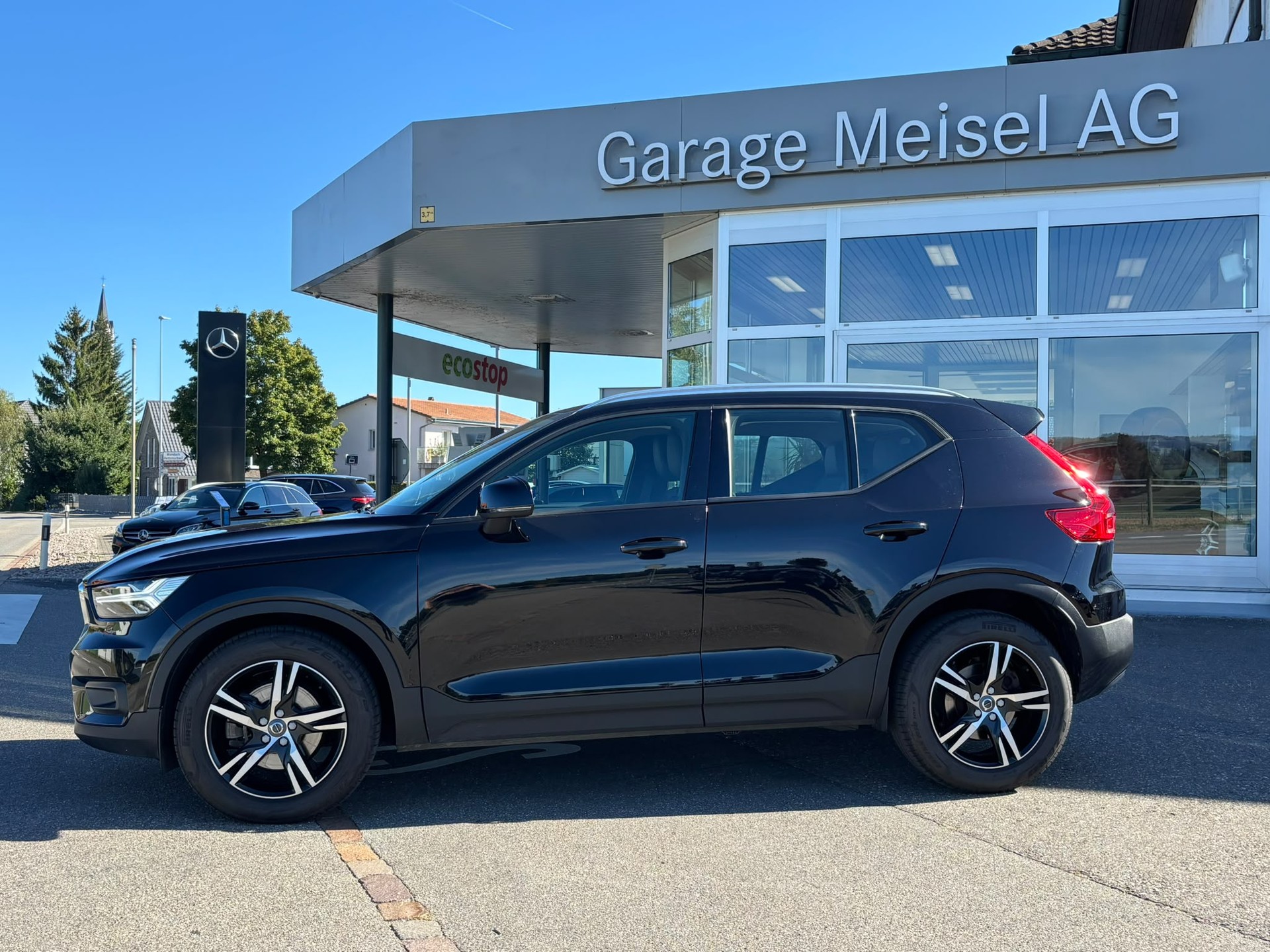 VOLVO XC 40 2.0 D4 Momentum AWD-image-5