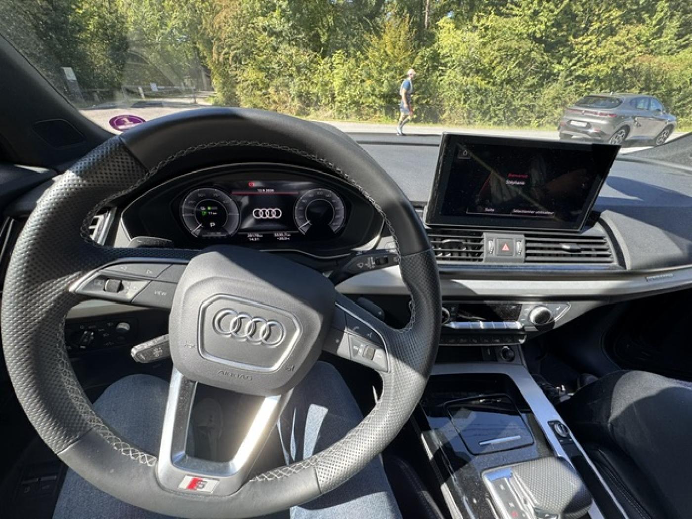 AUDI Q5 55 TFSI e PHEV S line quattro S-tronic Full Black-image-3