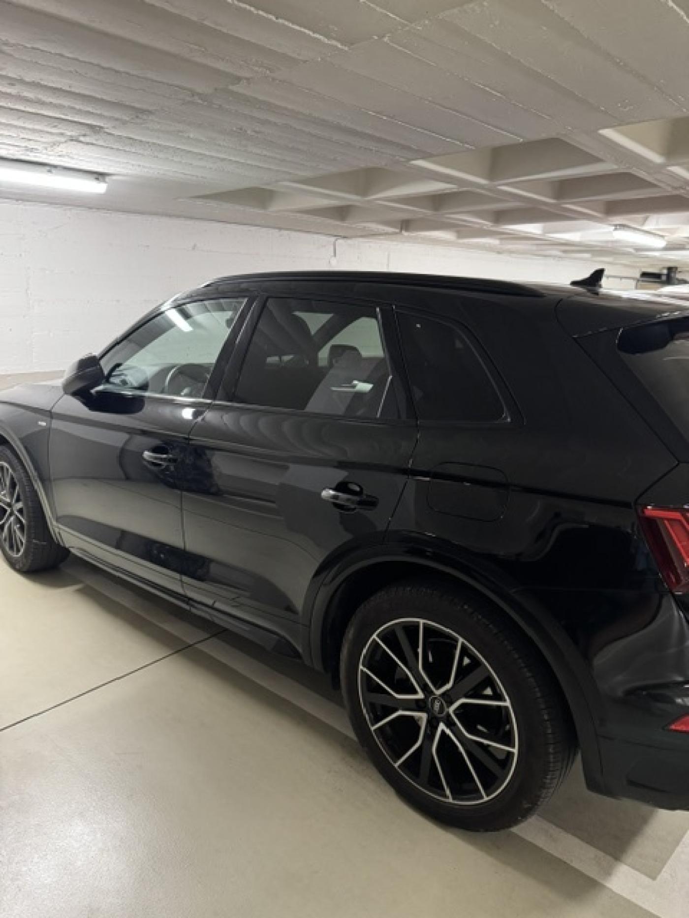 AUDI Q5 55 TFSI e PHEV S line quattro S-tronic Full Black-image-2