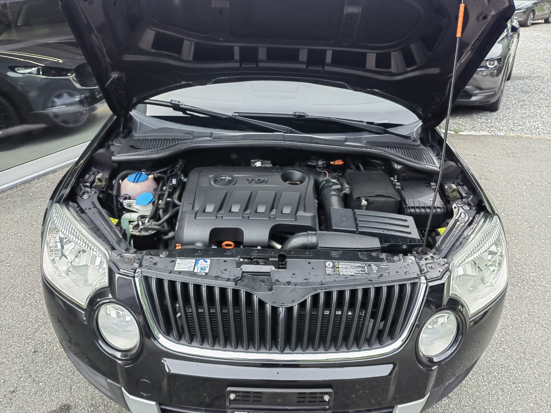 SKODA Yeti 2.0 TDI 110 Clever 4x4-image-6