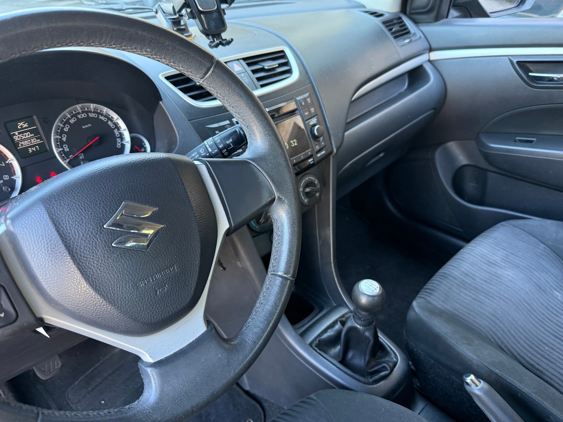 SUZUKI Swift 1.2i 16V GL-image-9