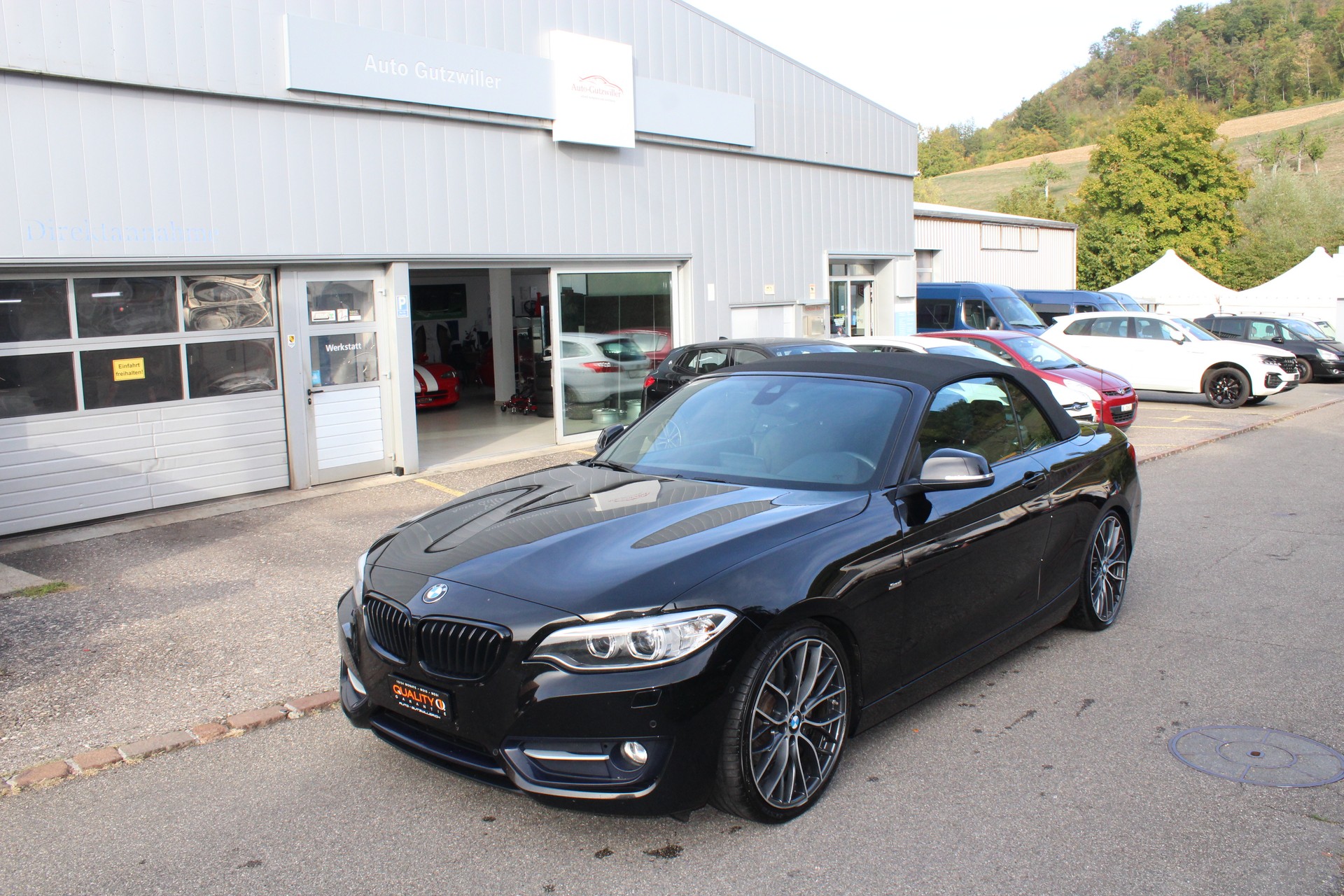 BMW 220i Sport Line Steptronic-image-0