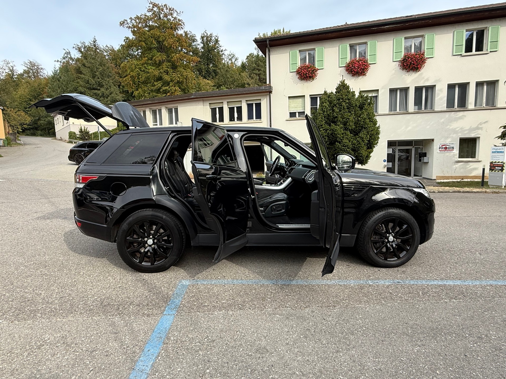 LAND ROVER Range Rover Sport 3.0 SDV6 HSE Automatic-image-20