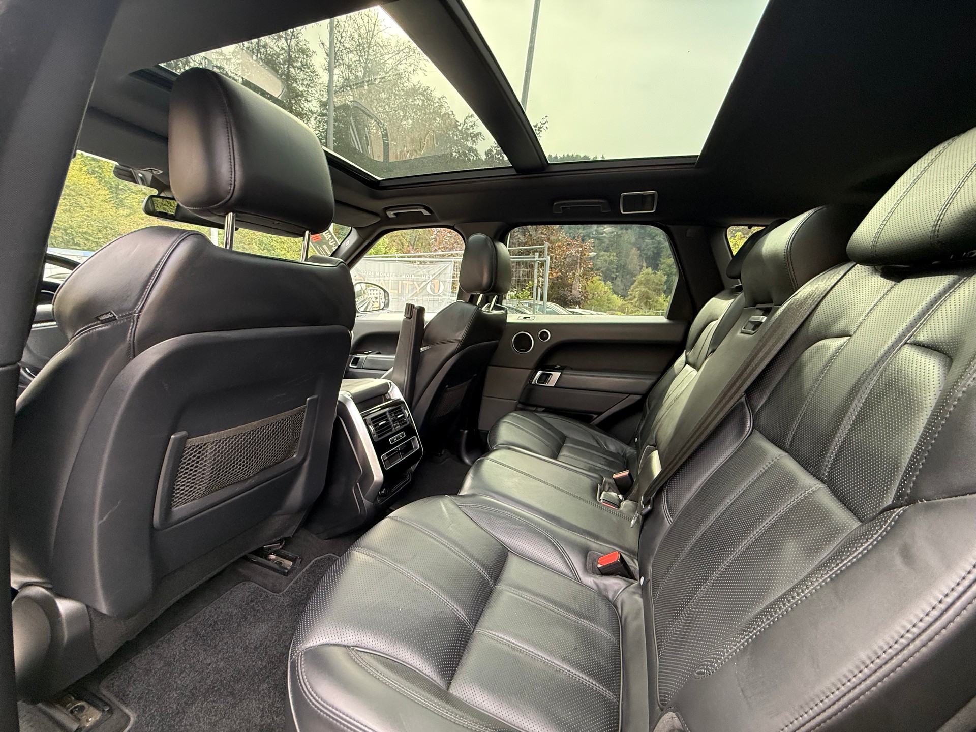LAND ROVER Range Rover Sport 3.0 SDV6 HSE Automatic-image-11
