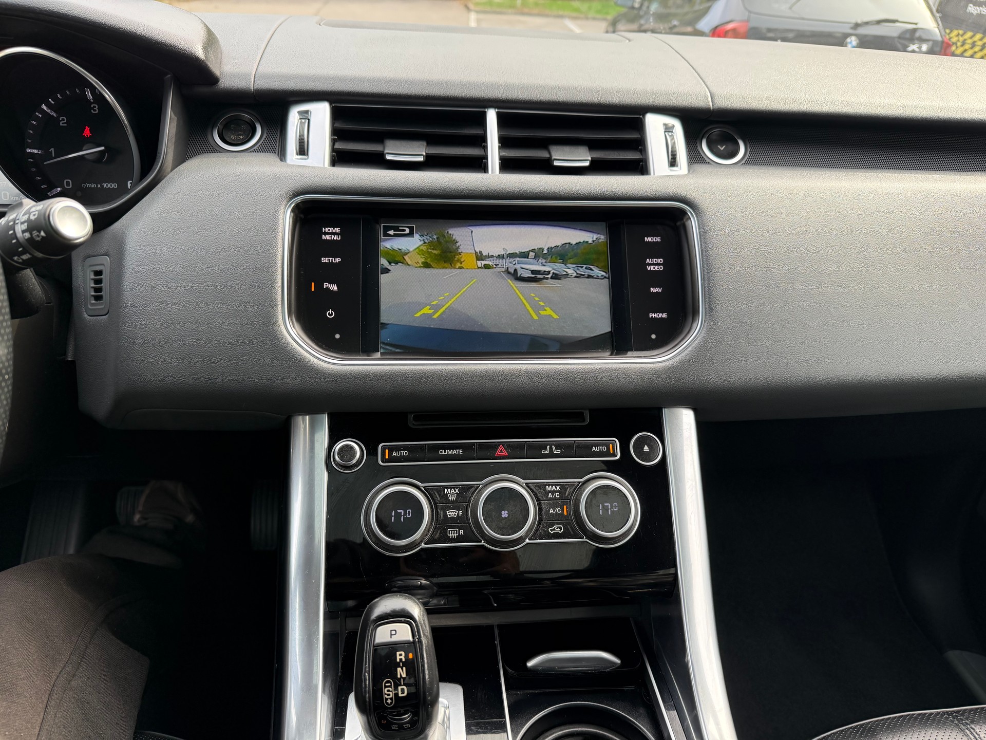 LAND ROVER Range Rover Sport 3.0 SDV6 HSE Automatic-image-24