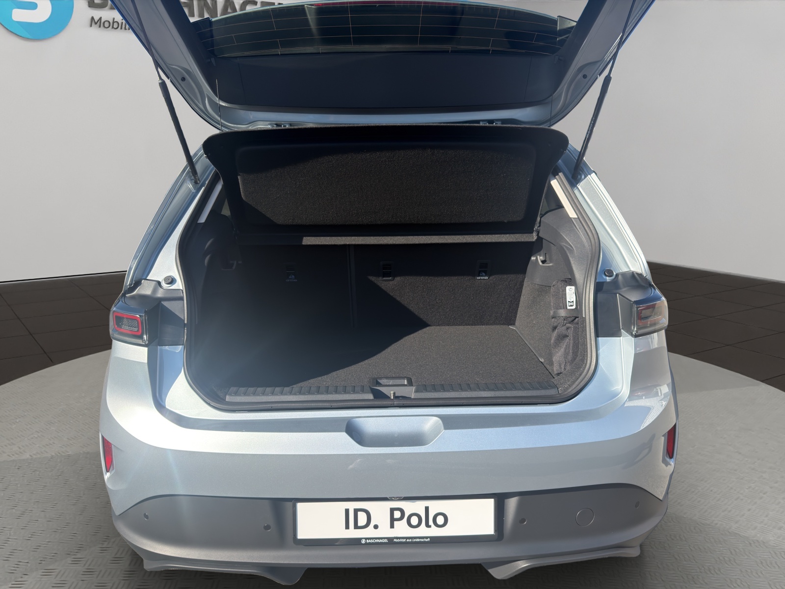 VW ID.Polo 52 kWh Life Edition One-image-5