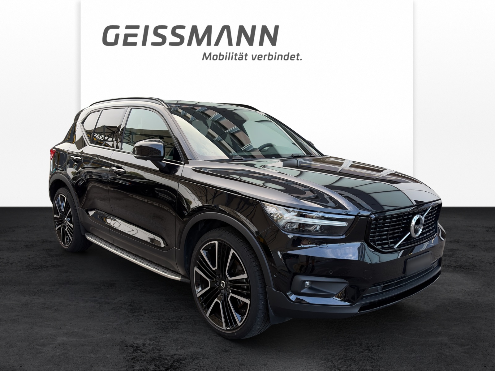VOLVO XC40 1.5 T5 PiH R-Design-showroom-element-1
