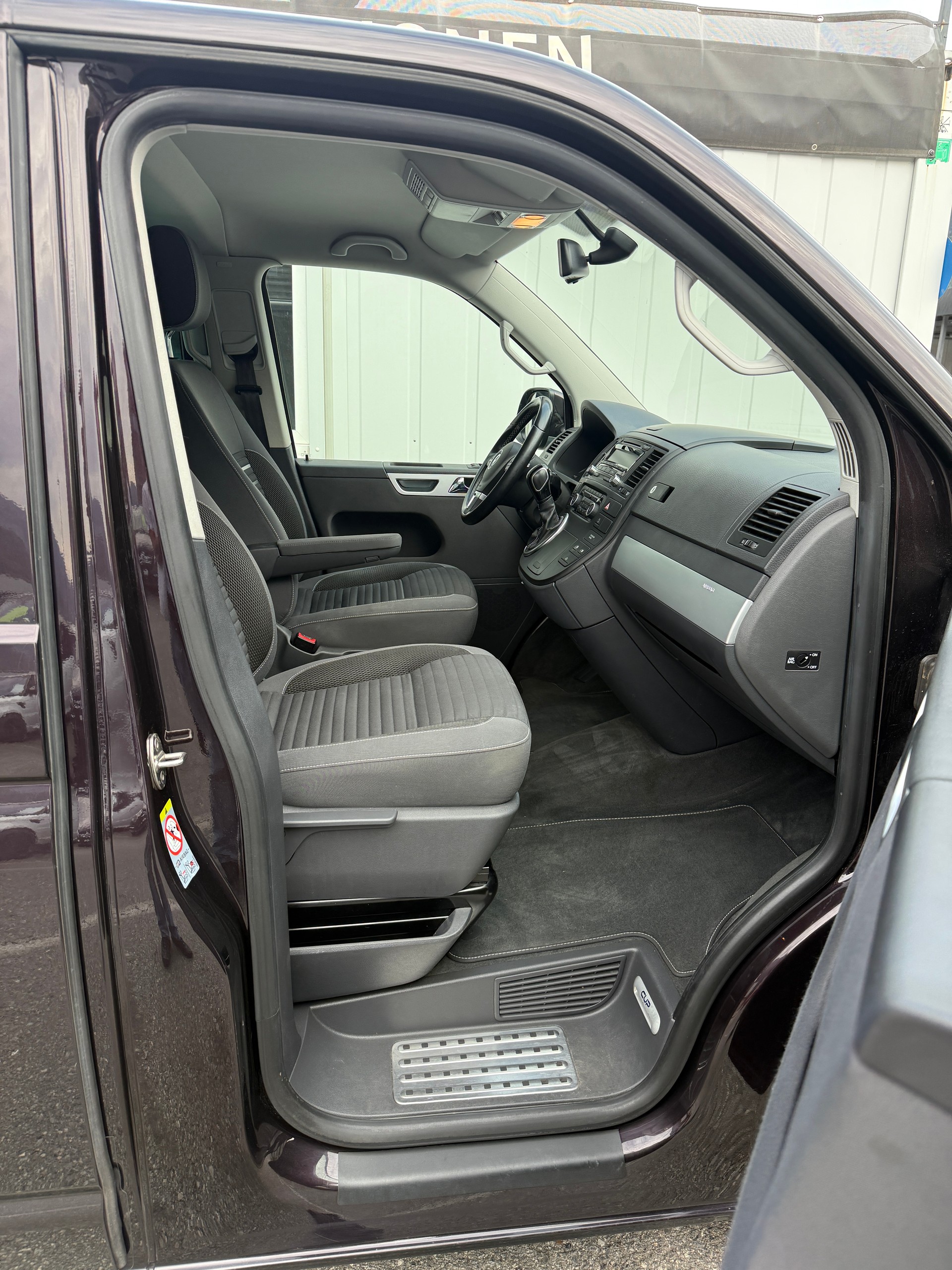VW T5 Multivan 2.0 Bi-TDI CR Comfortline Cup 4Mot DSG*MOTOR ERST 15K KM*-image-12