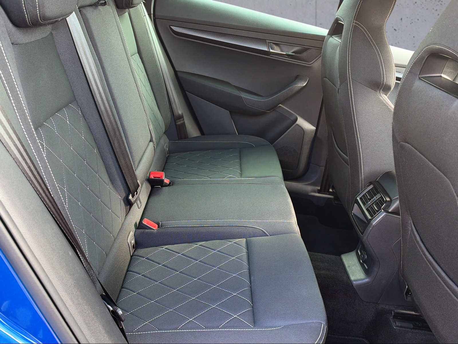 SKODA Karoq 1.5 TSI ACT SportLine DSG-image-7