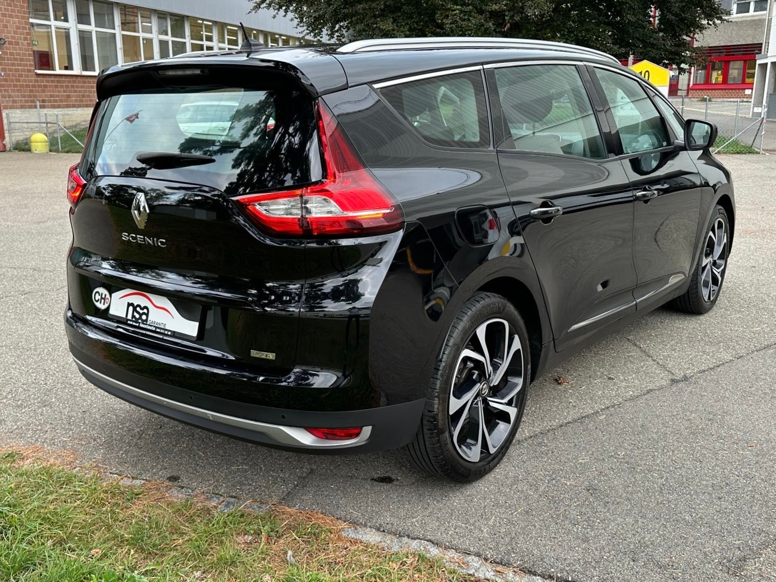RENAULT Grand Scénic 1.5 dCi Zen-image-4