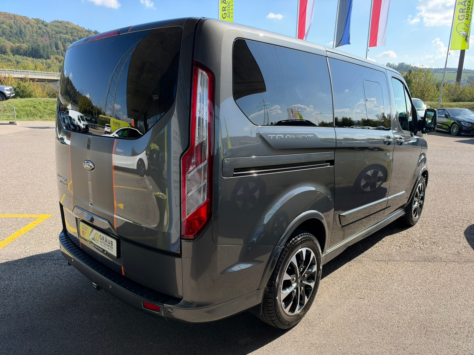 FORD Transit Custom 320 L1H1 Sport A-image-5