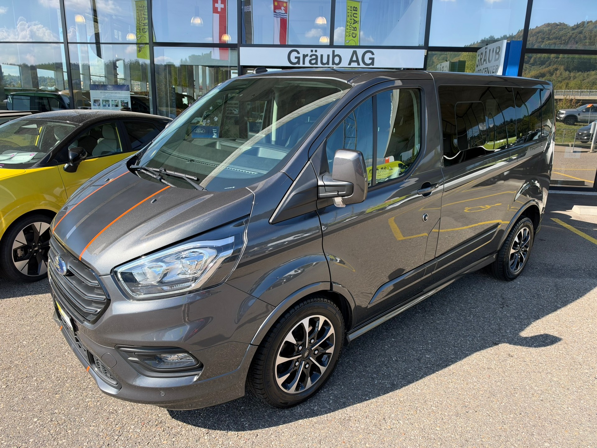 FORD Transit Custom 320 L1H1 Sport A-image-2