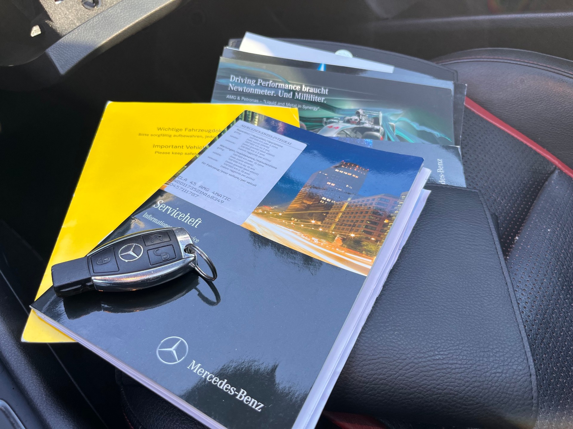 MERCEDES-BENZ CLA 45 AMG 4Matic Speedshift-image-7