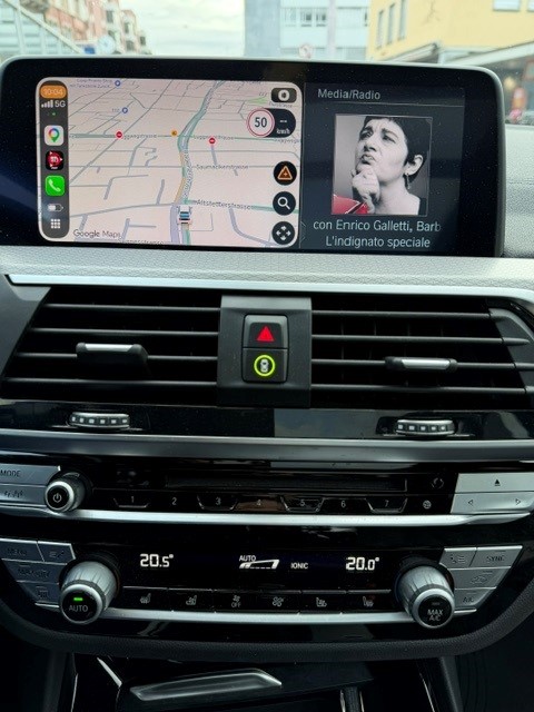 BMW M40i-image-7