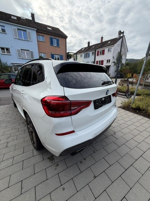BMW M40i-image-4