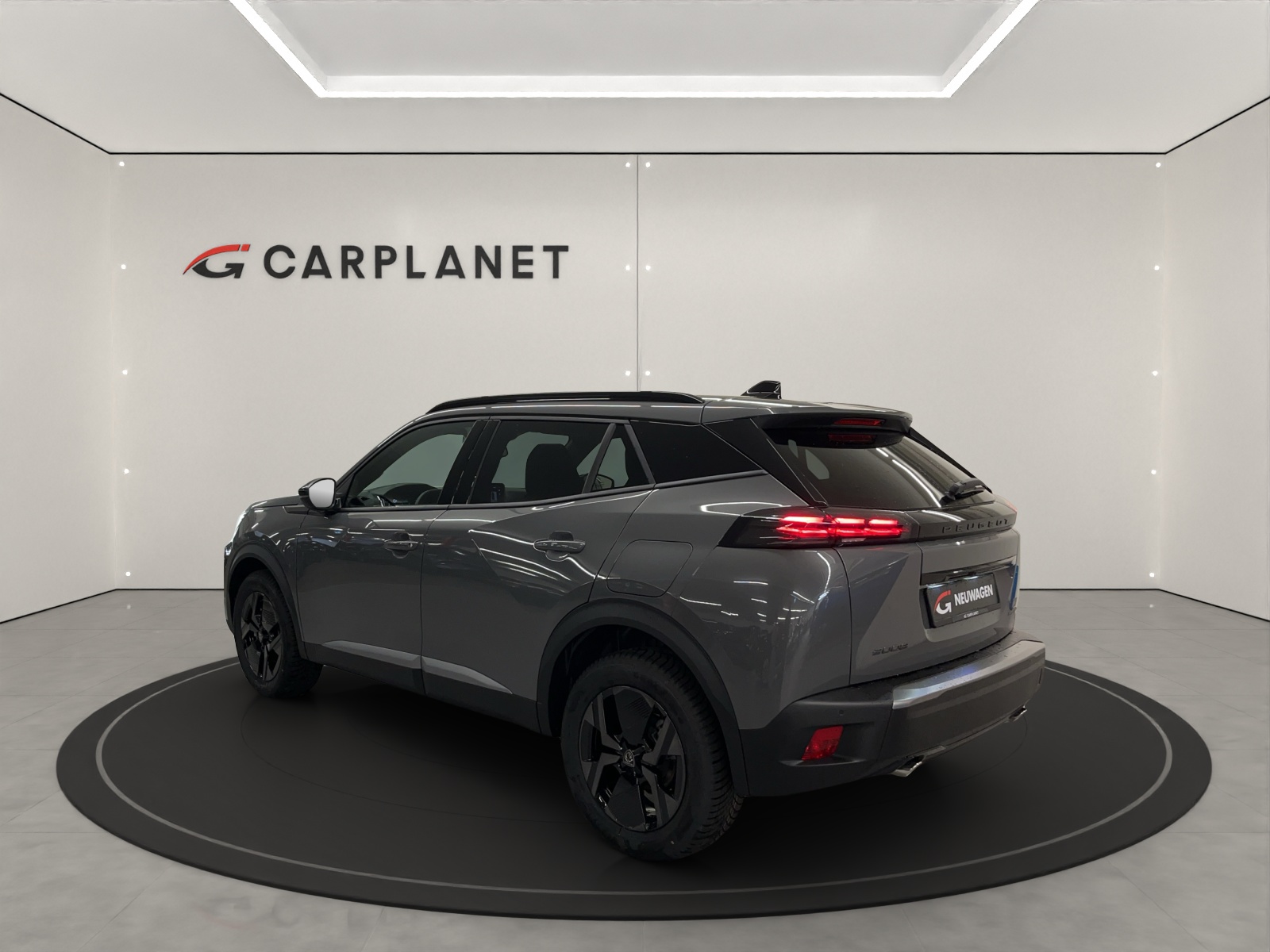 PEUGEOT 2008 1.2 Hybrid 145 Envy-image-2