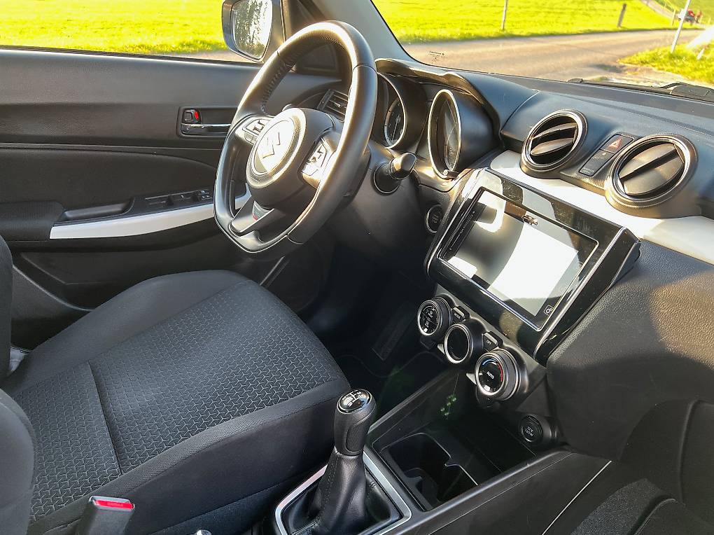 SUZUKI Swift 1.2i 16V SHVS Piz Sulai Top Hybrid Allgri4x4-image-4