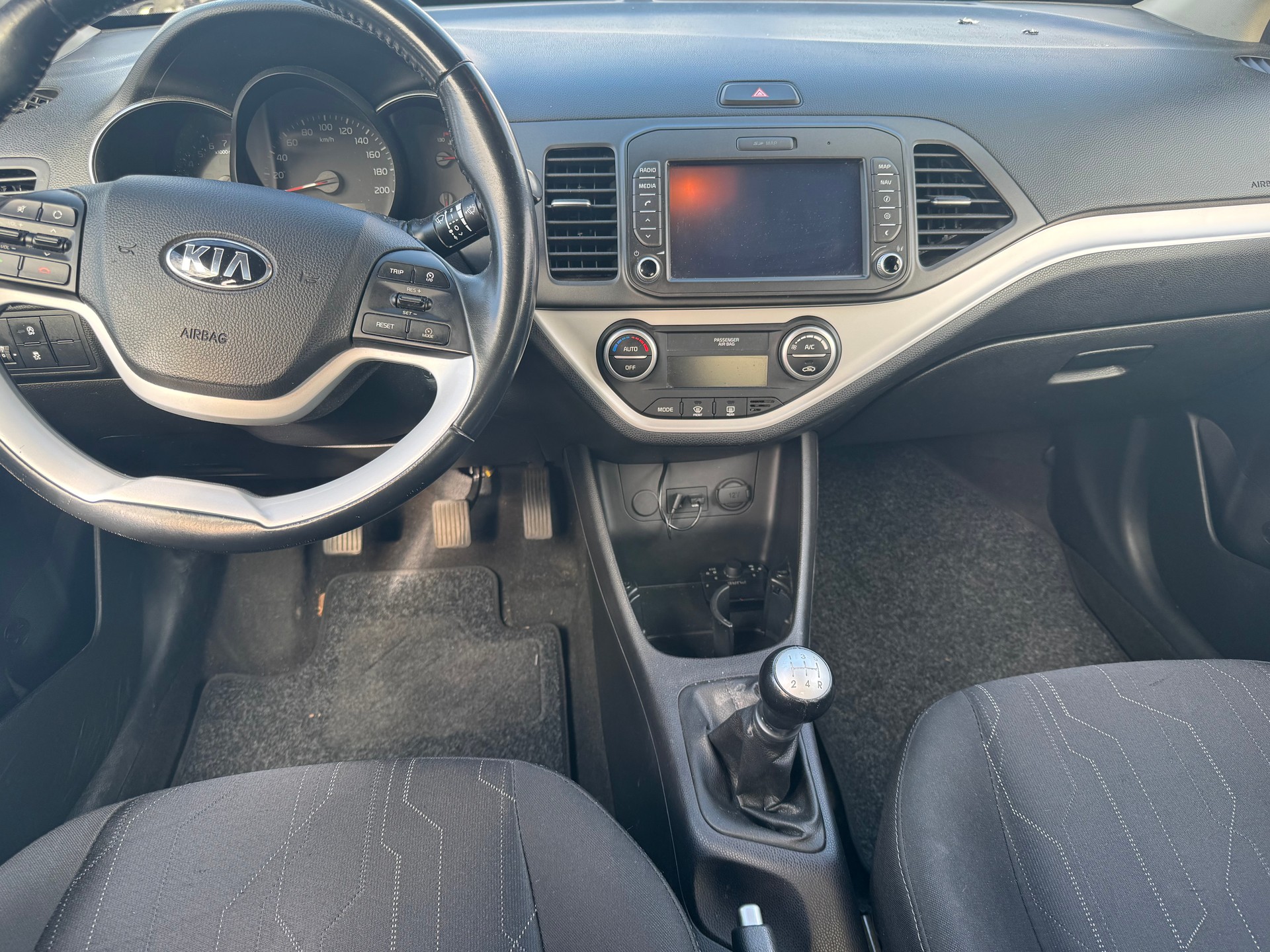 KIA Picanto 1.2 CVVT Swiss Champion-image-6