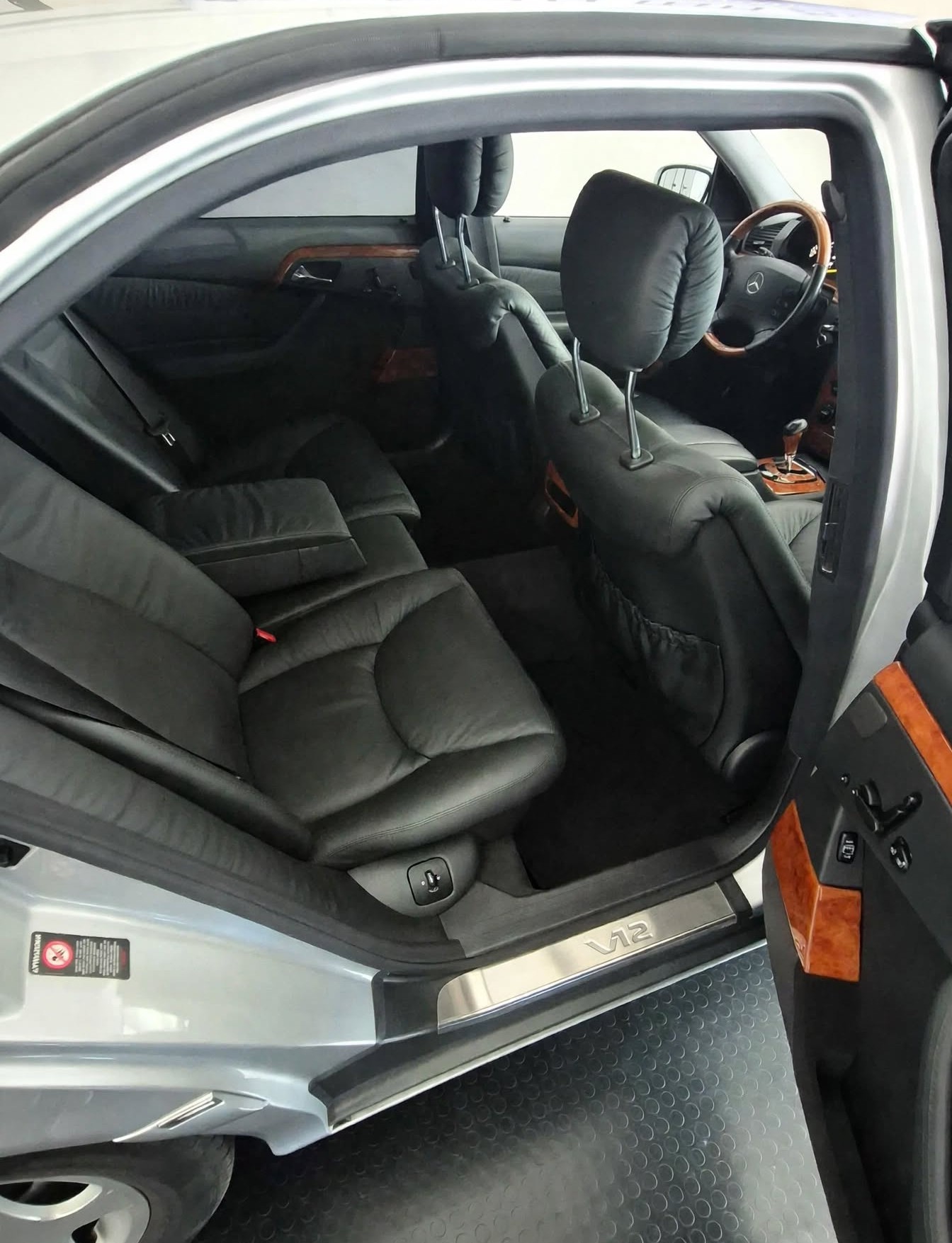 MERCEDES-BENZ S 600 L-image-7