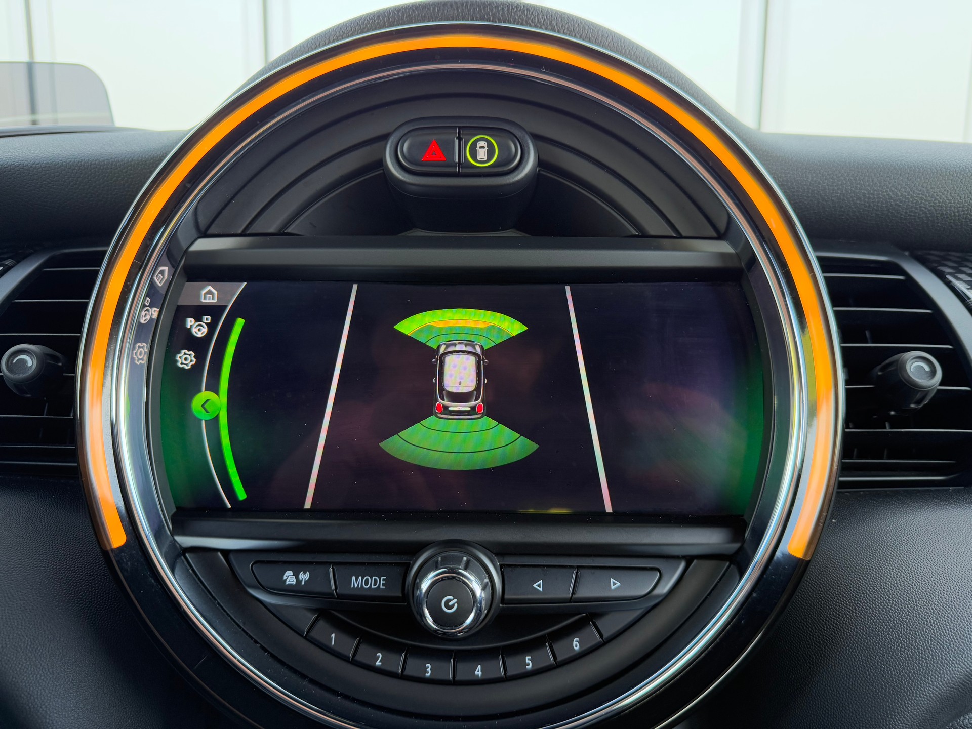 MINI Cooper John Cooper Works Steptronic-image-9