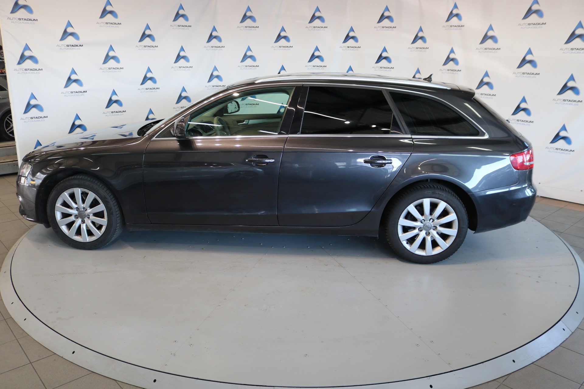 AUDI A4 Avant 2.0 TDI multitronic-image-13