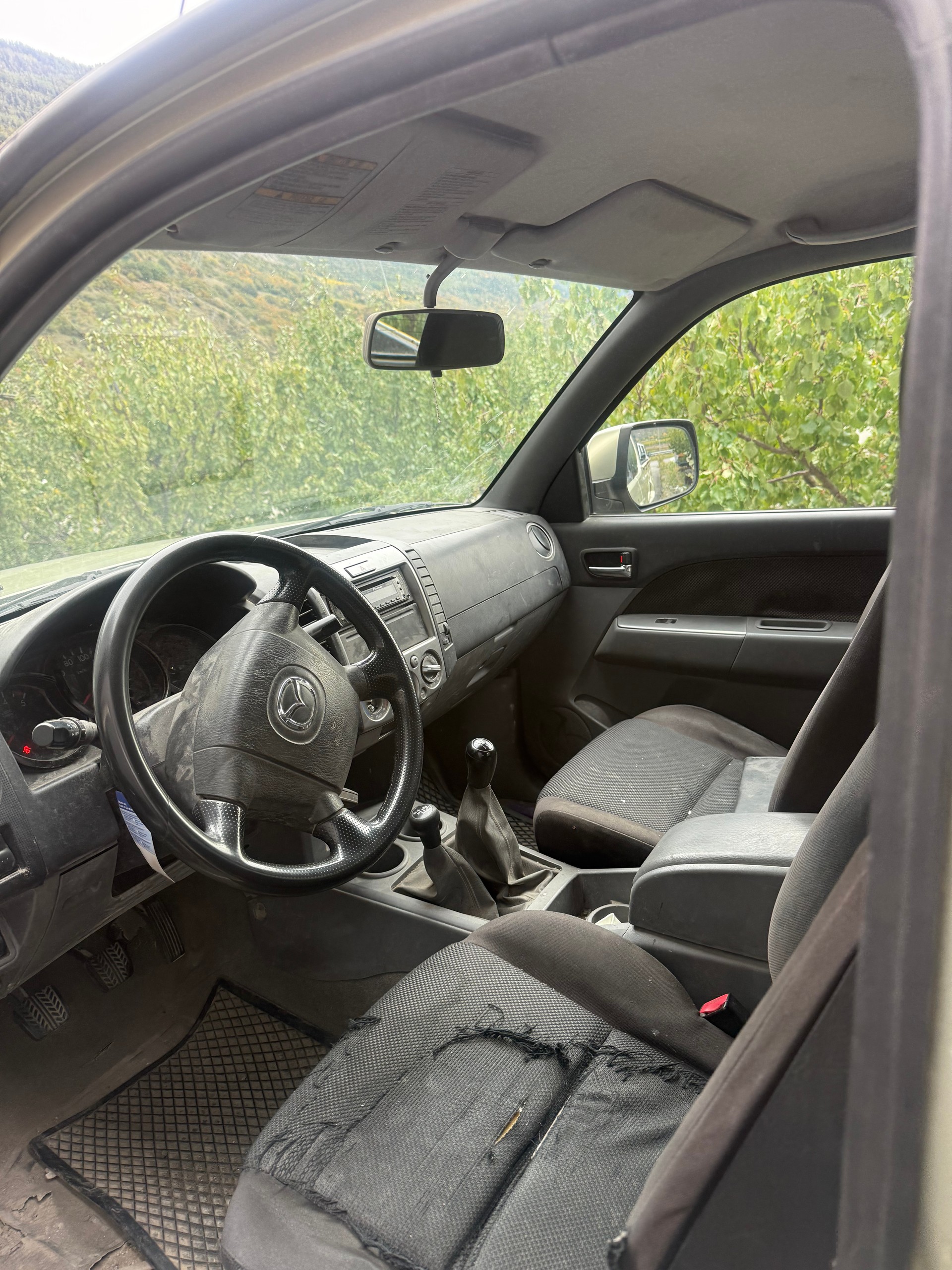 MAZDA BT-50 2.5 CD Tornado 4x4-image-3