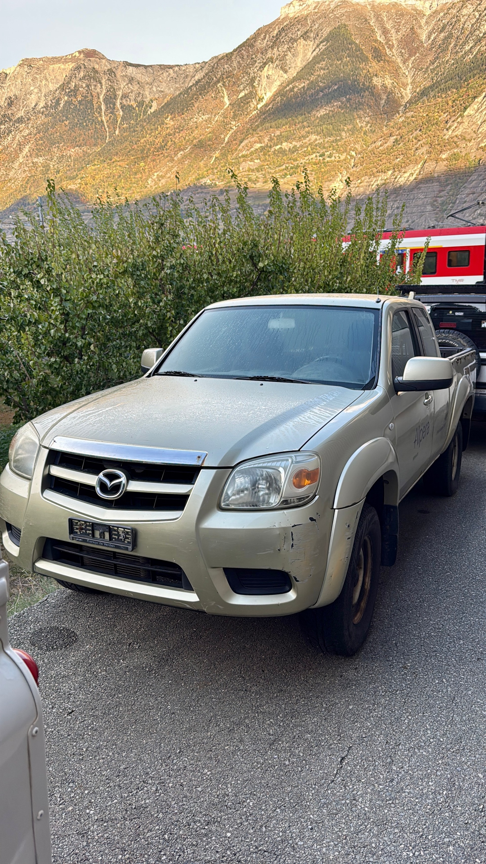 MAZDA BT-50 2.5 CD Tornado 4x4-image-0