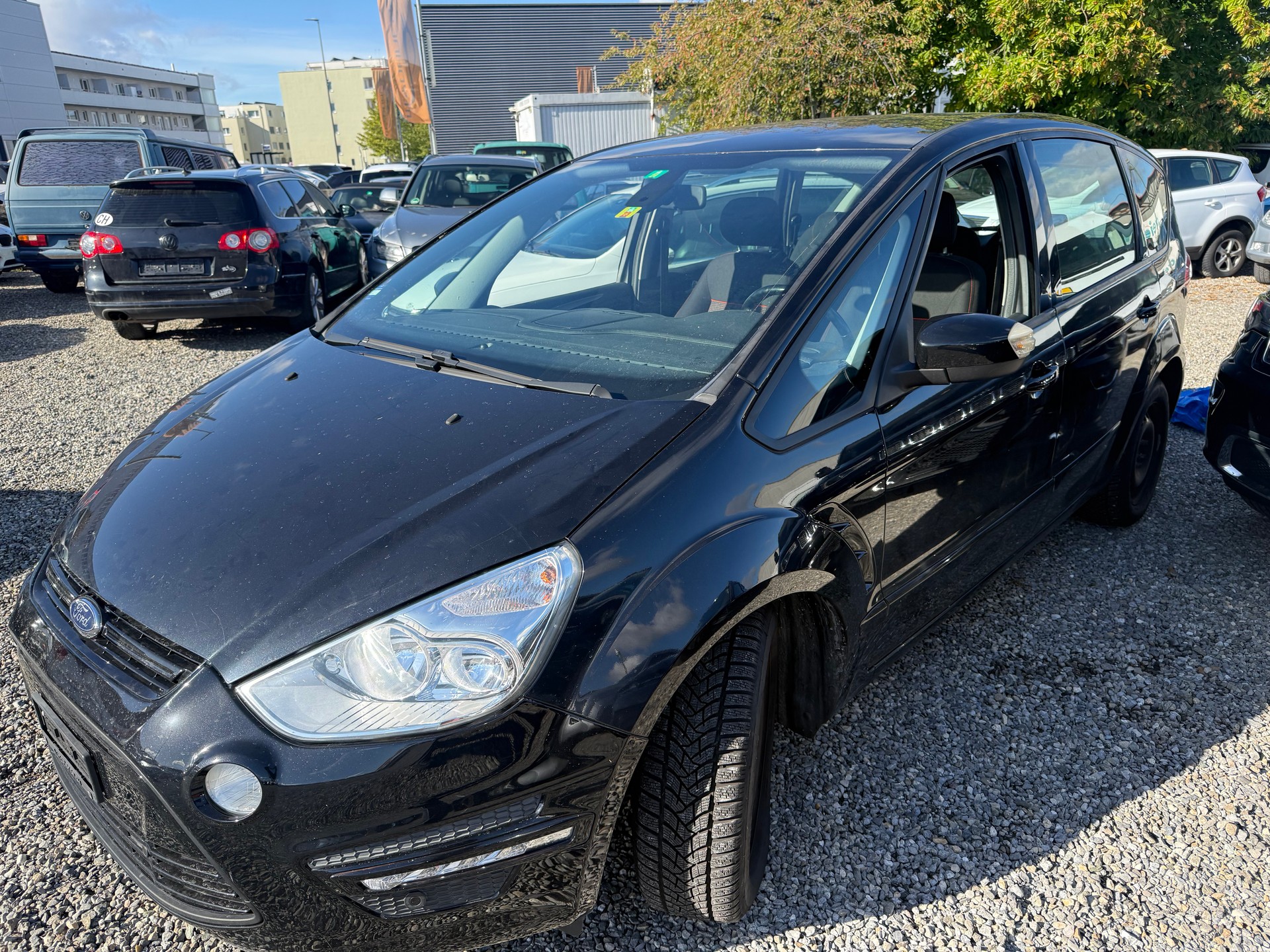 FORD S-MAX-image-1