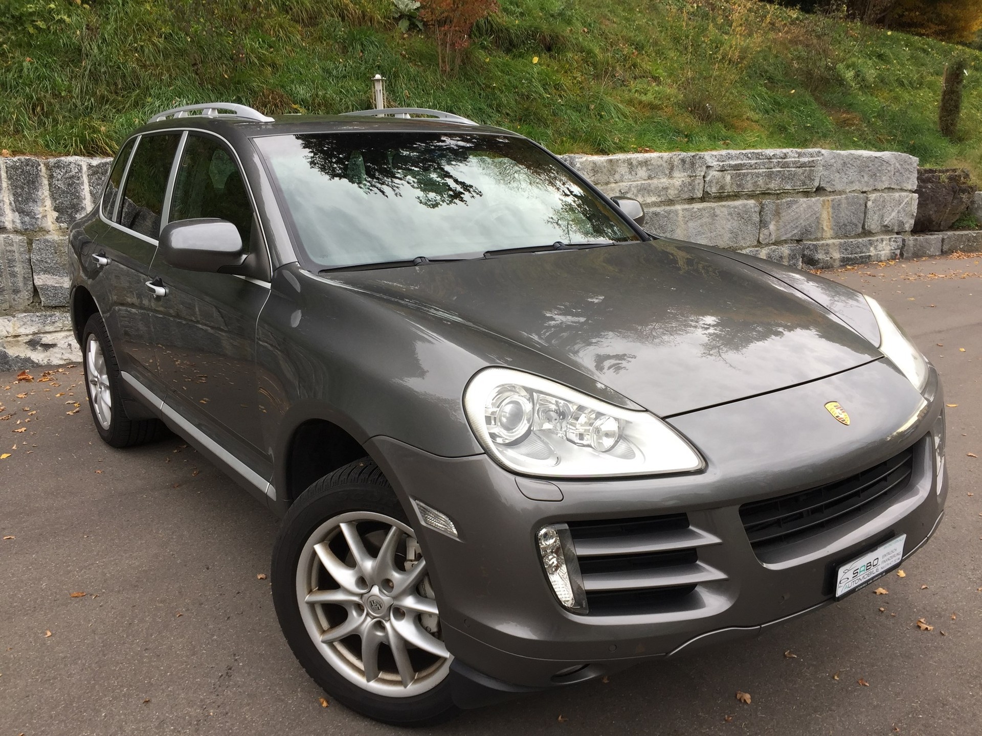 PORSCHE Cayenne S-image-1