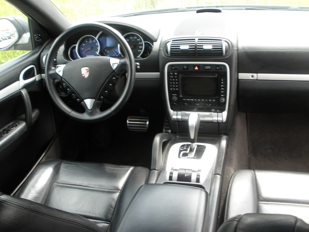 PORSCHE Cayenne S-image-6