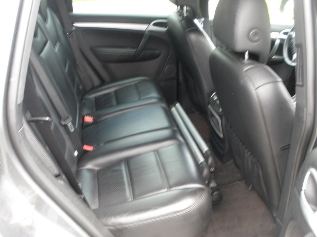 PORSCHE Cayenne S-image-7
