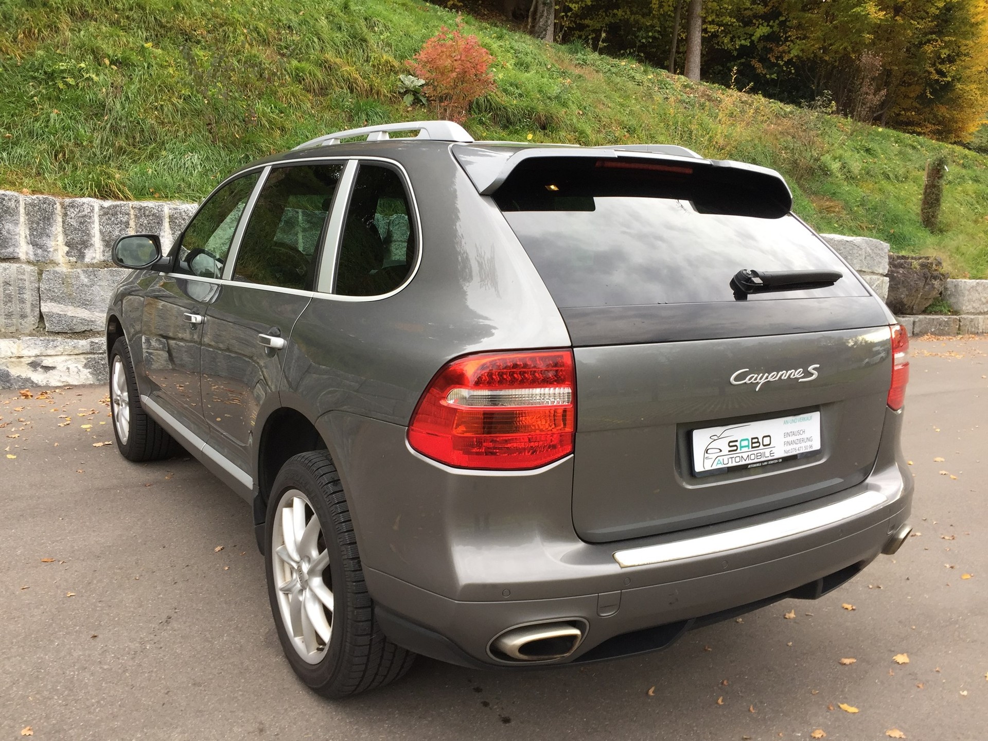 PORSCHE Cayenne S-image-2