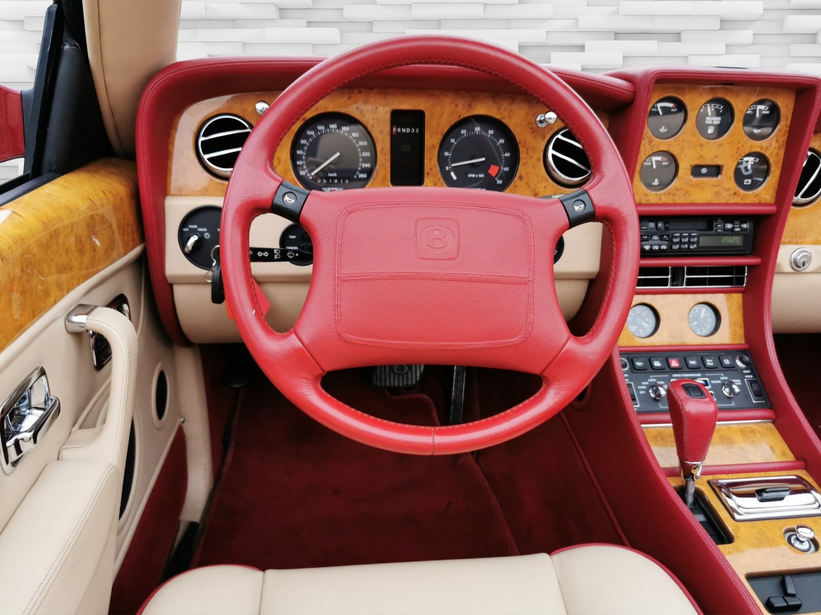 BENTLEY Azure-image-9