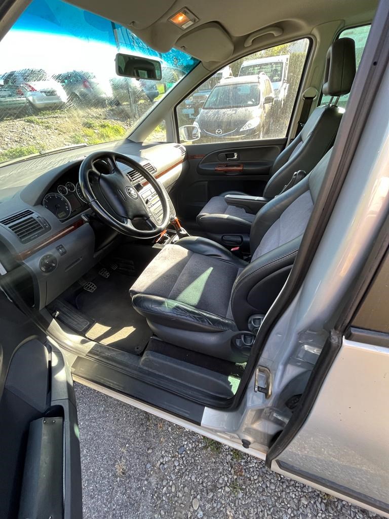 VW Sharan 2.8 V6 Highline-image-2