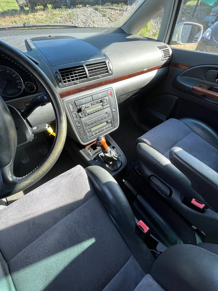 VW Sharan 2.8 V6 Highline-image-4