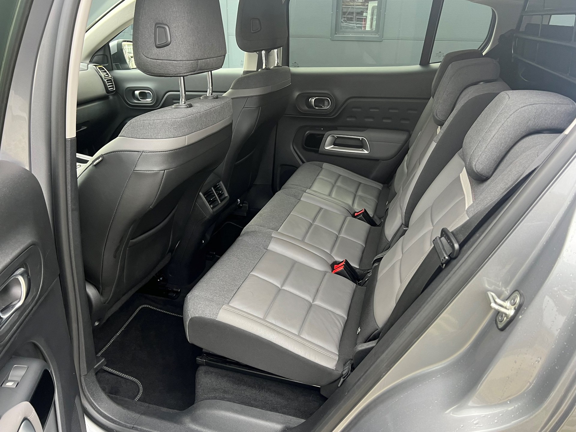 CITROEN C5 Aircross 1.5 BlueHD Shine EAT8-image-10