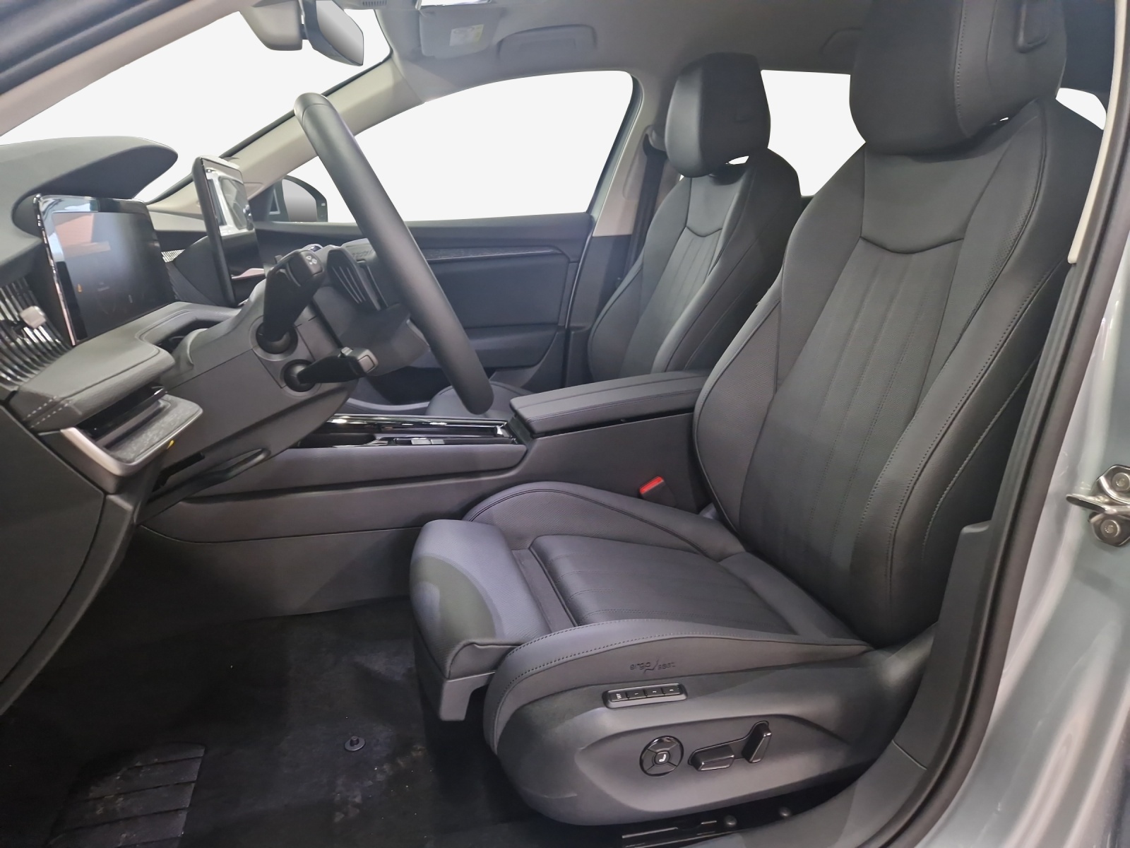 SKODA Superb Combi 2.0 TDi Selection 4x4 DSG-image-6
