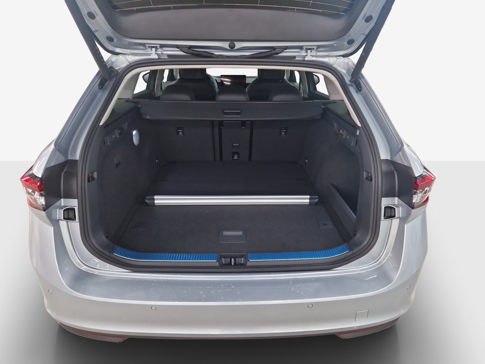 SKODA Superb Combi 2.0 TDi Selection 4x4 DSG-image-9