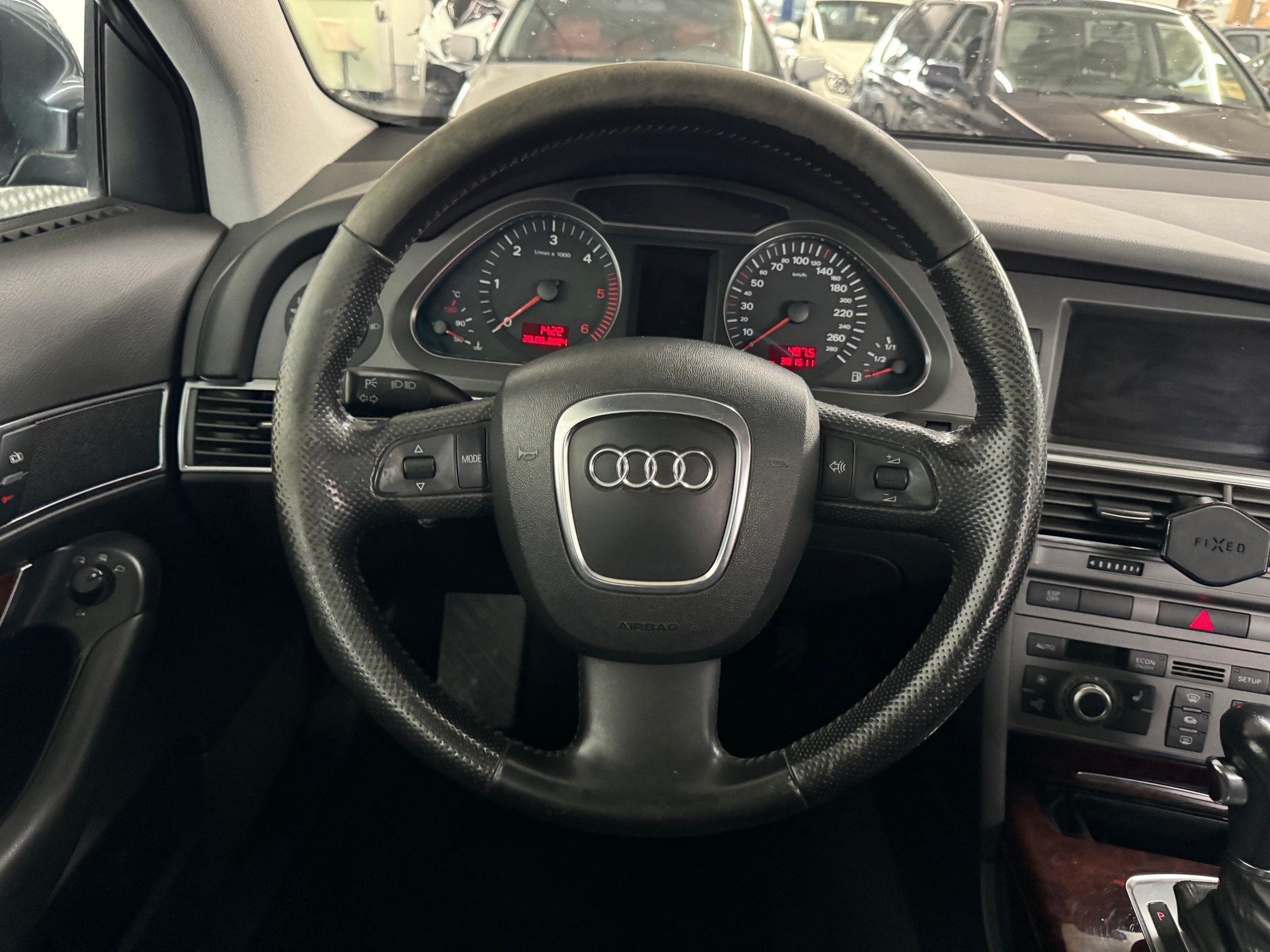 AUDI A6 Avant 3.0 V6 TDI quattro-image-16