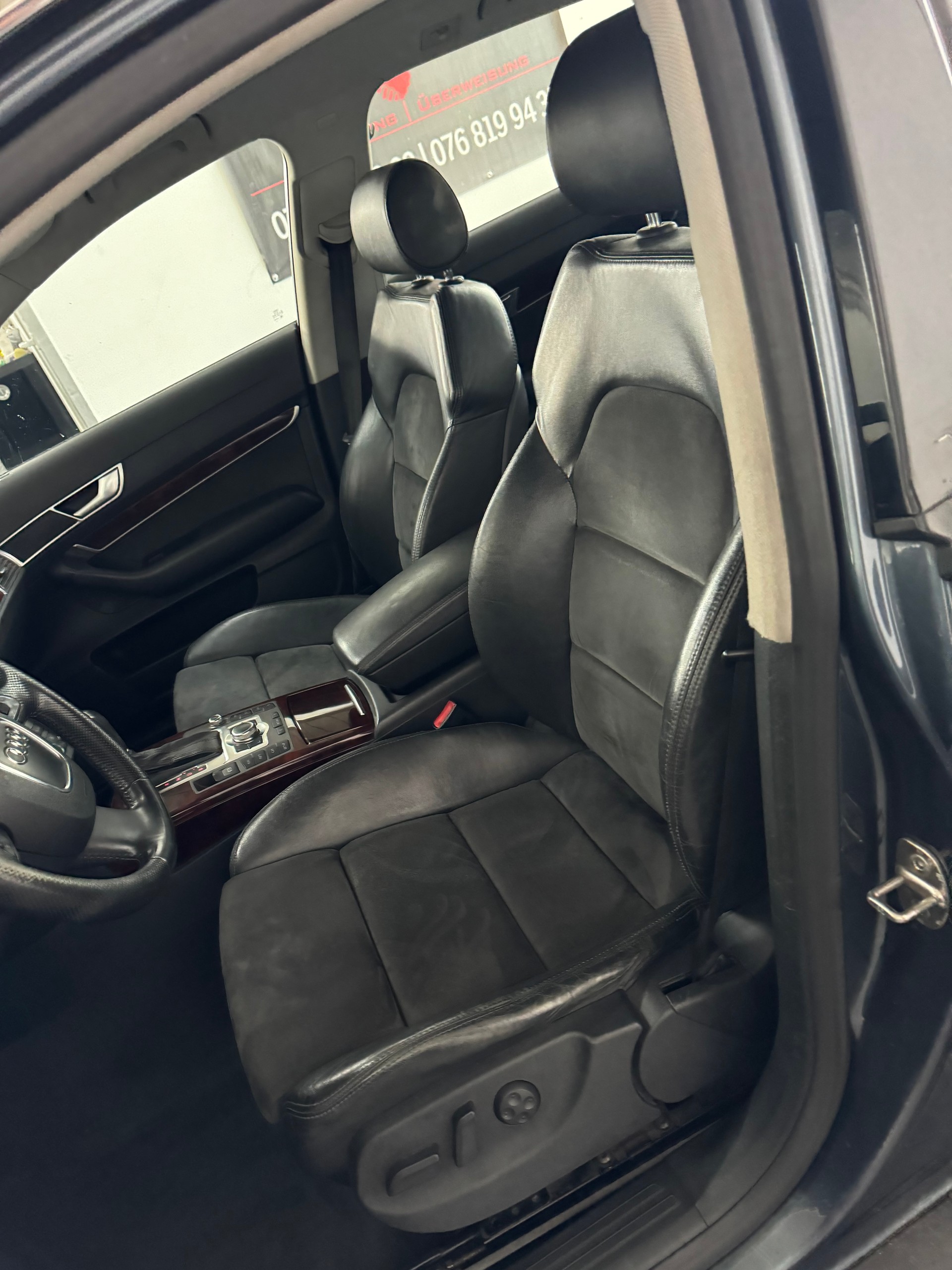 AUDI A6 Avant 3.0 V6 TDI quattro-image-12