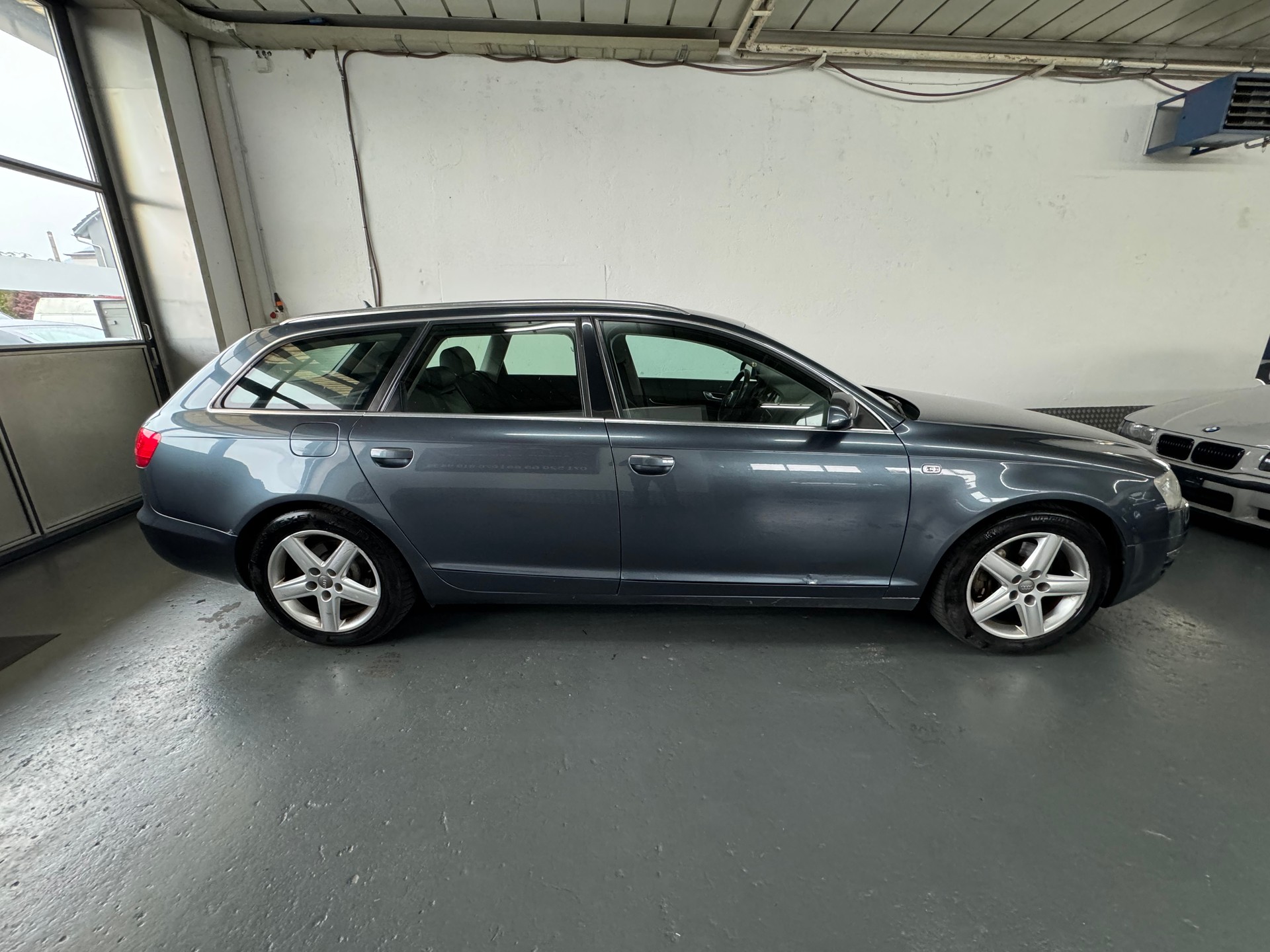 AUDI A6 Avant 3.0 V6 TDI quattro-image-6