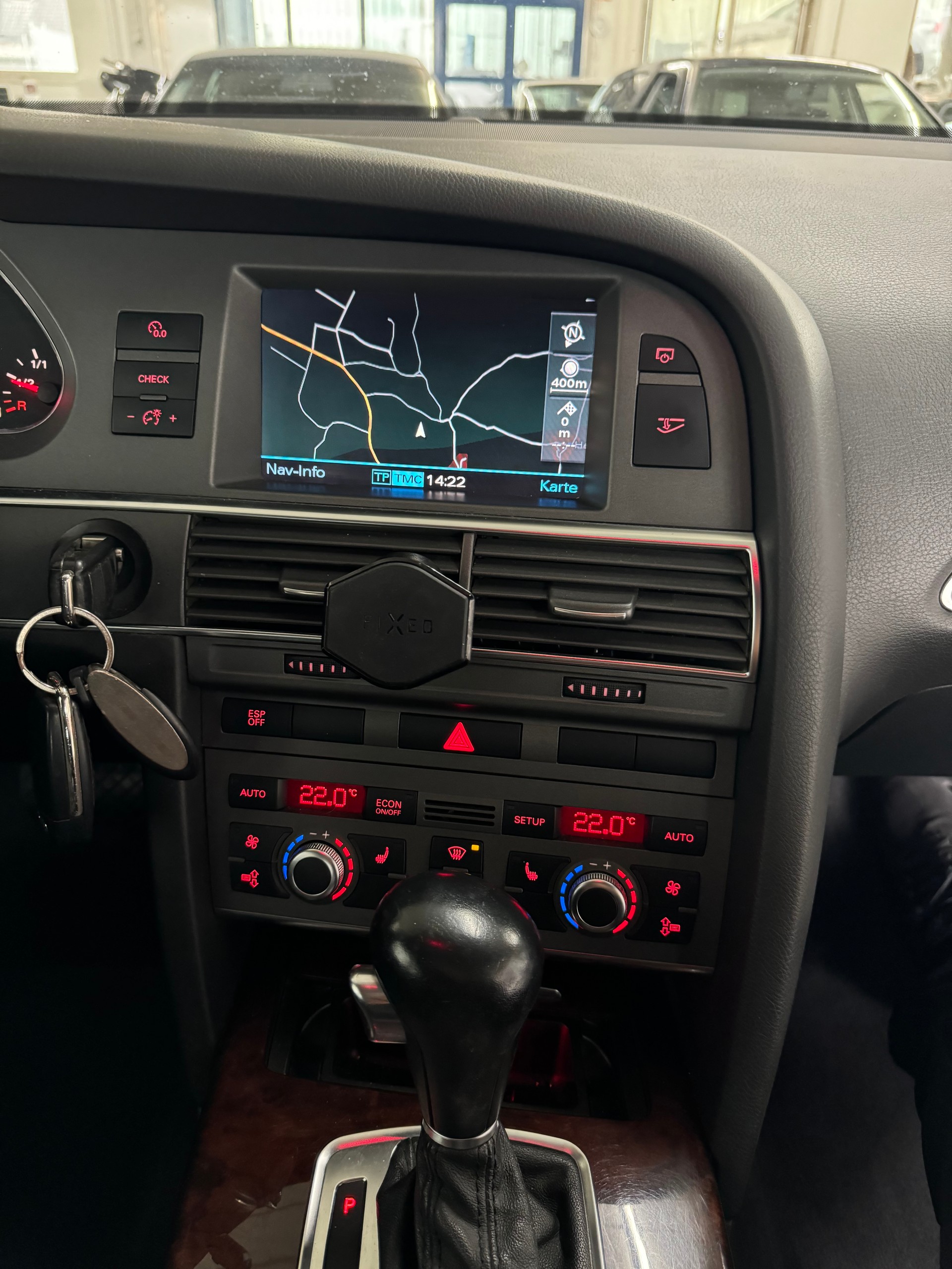 AUDI A6 Avant 3.0 V6 TDI quattro-image-15