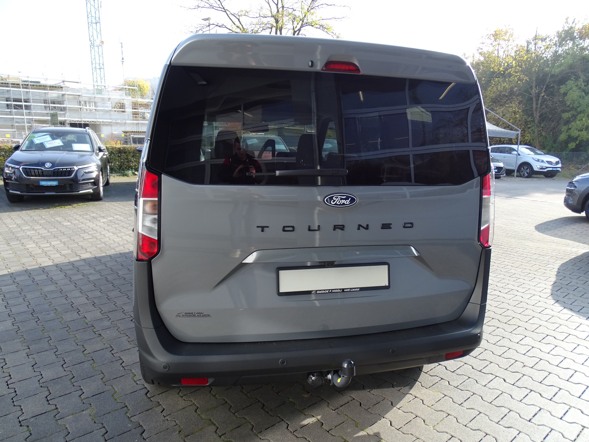 FORD Tourneo Courier 1.0 EcoBoost Titanium Automat-image-11