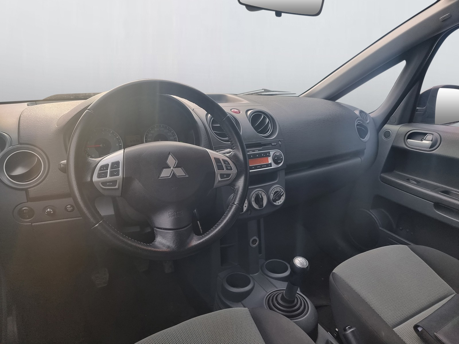 MITSUBISHI Colt 1.3 16V Goal-image-4