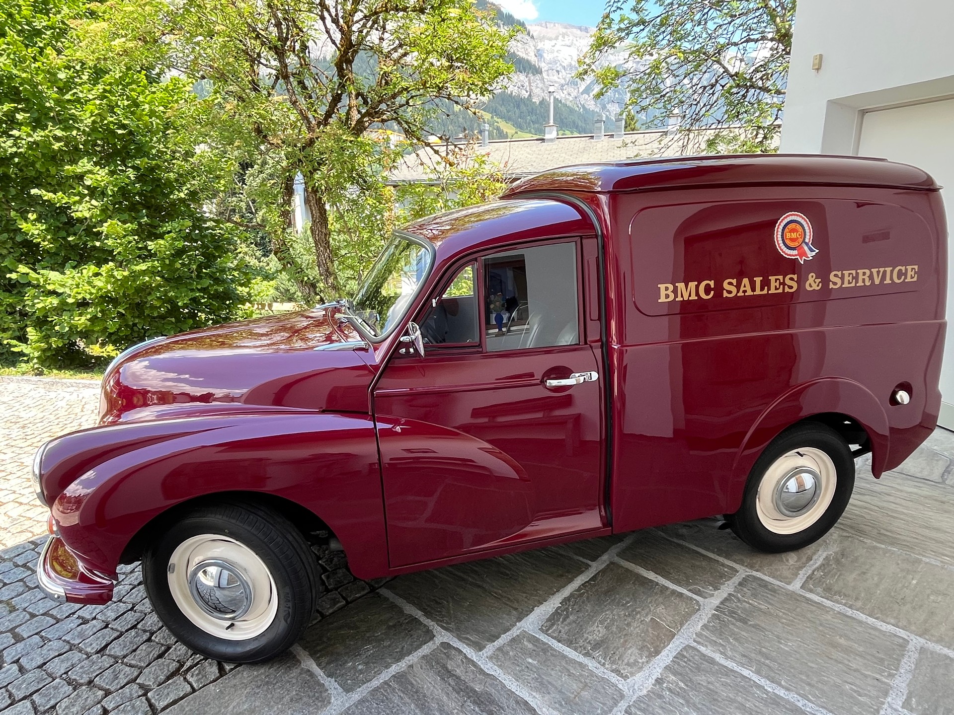 MORRIS Minor Van-image-1