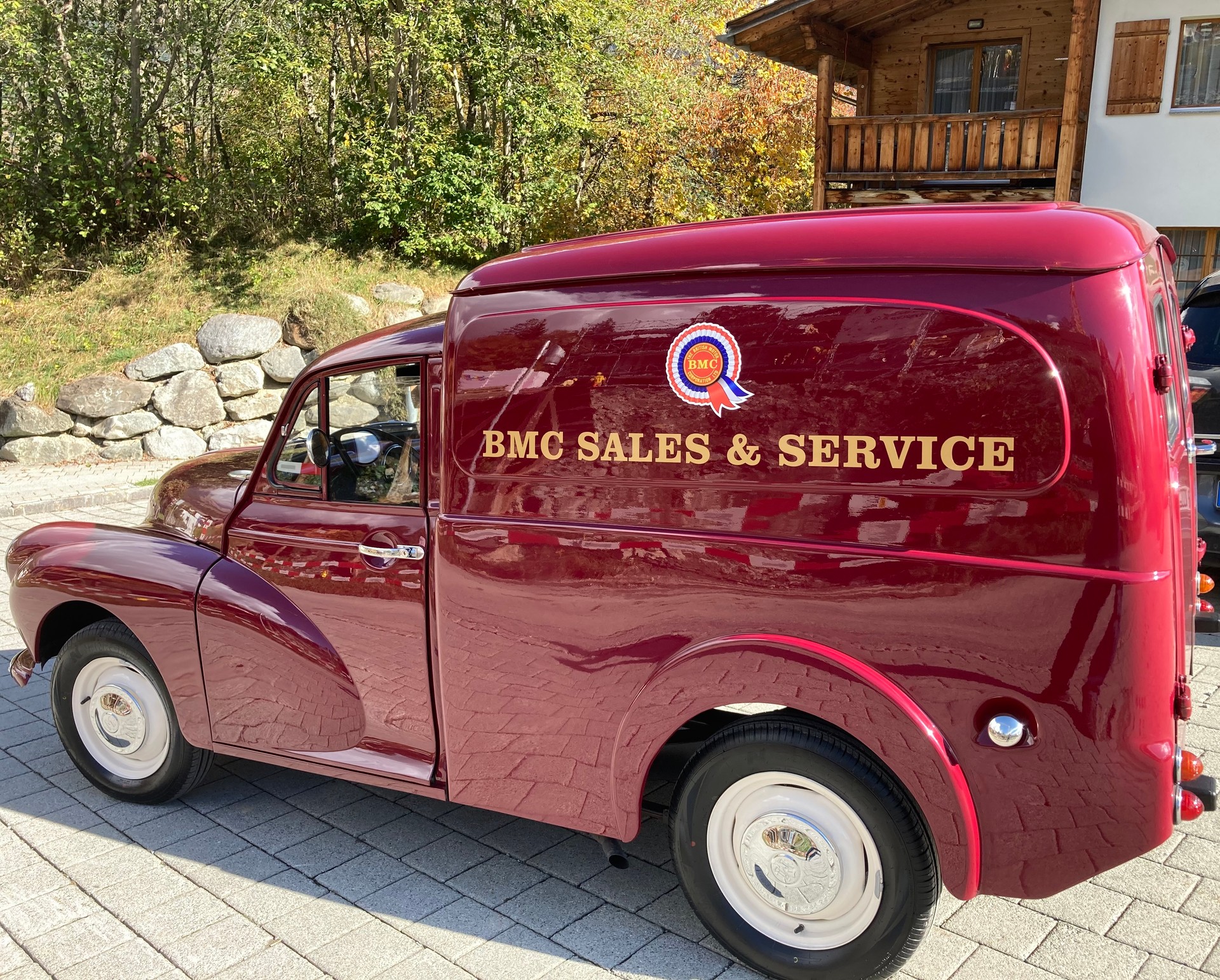 MORRIS Minor Van-image-1